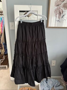 Elastic-Waist Black Tiered Maxi Skirt